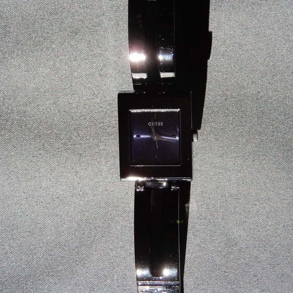 Guess Watch - Picture 7 of 7